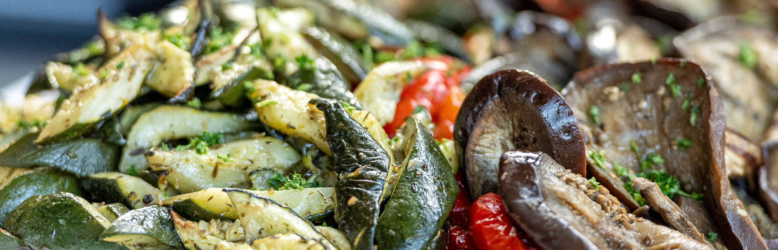 Gegrilltes Gemüse: Zucchini, Auberginen und Paprika